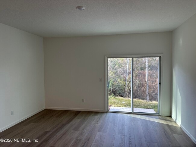 Building Photo - 531 Holly Lks Dr