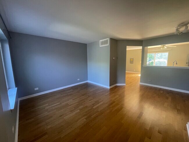 Building Photo - 2723 Preston Ct
