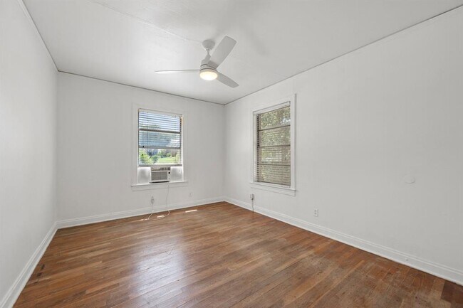 Building Photo - 1520 Ullrich Ave
