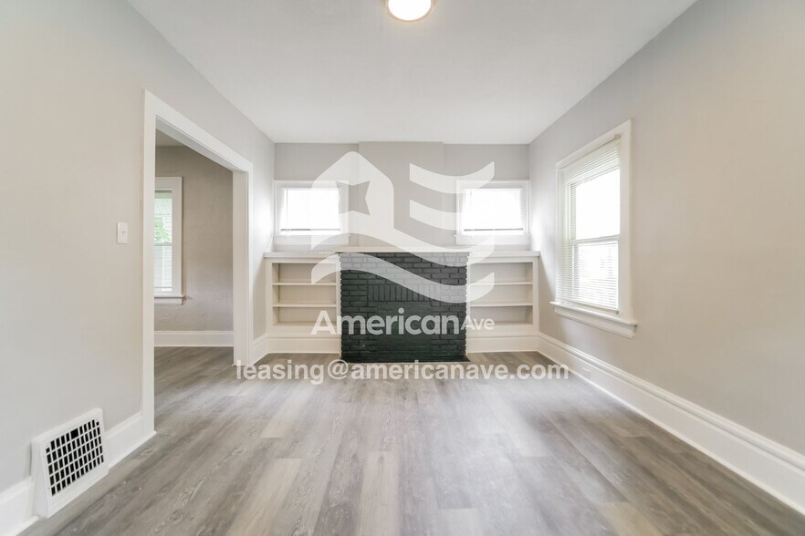 Building Photo - 268 Gordon Dr