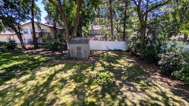 Building Photo - 21367 W Starry Ln