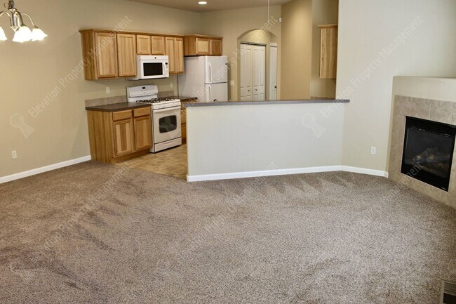 Building Photo - 2333 NE Mary Rose Pl