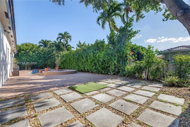 Building Photo - 12442 SW 119th Ct