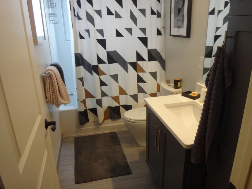 Building Photo - 168 Hampshire St