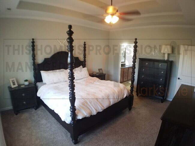 Building Photo - 717 Sleek Fox Dr