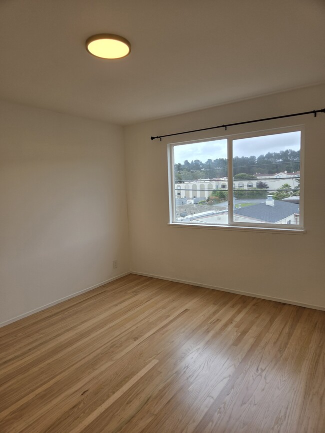 Building Photo - 44 Santa Elena Ave