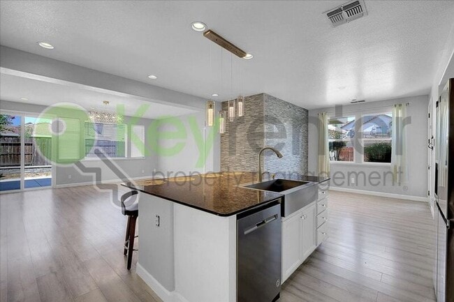 Building Photo - 1740 Allenwood Cir
