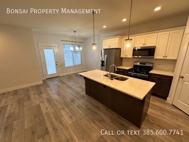 Building Photo - 4343 W Hemsley Ln