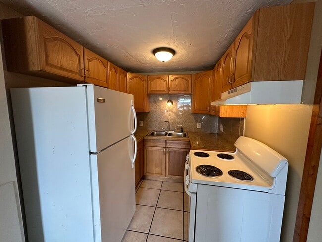 Building Photo - 3805 Brightway St