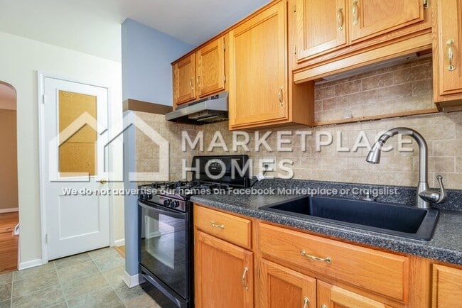 Building Photo - 1130 21st St