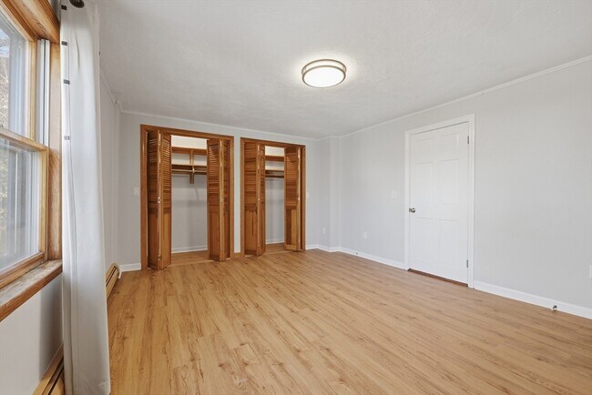 Building Photo - 586 Franklin St