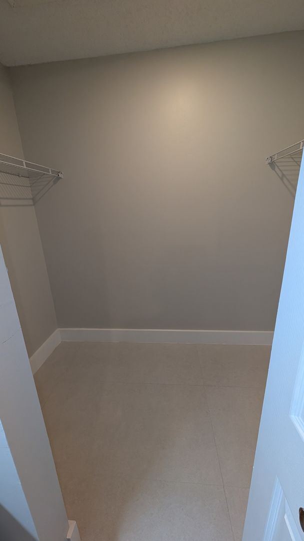 Building Photo - Complete remodeled  2 bedrooms 2 baths with balcony