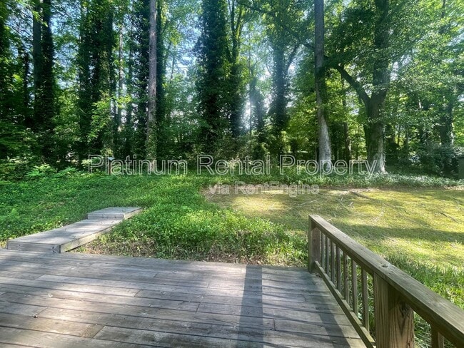 Building Photo - 224 Cold Creek Dr