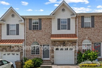 Building Photo - 612 Spence Enclave Way