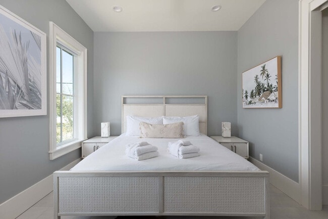 Building Photo - 226 George C Wallace Blvd