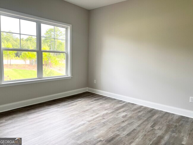 Building Photo - 8024 English Ivy Ct