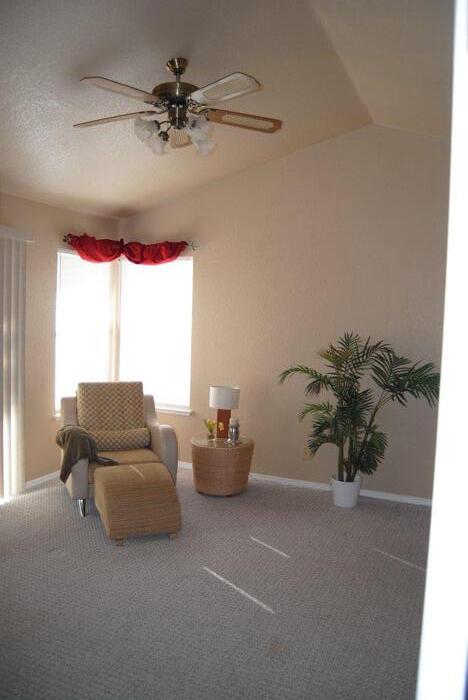 Building Photo - Cute Home in Antelope for Rent!