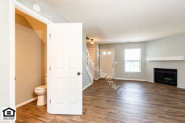 Building Photo - 7707 E State Blvd