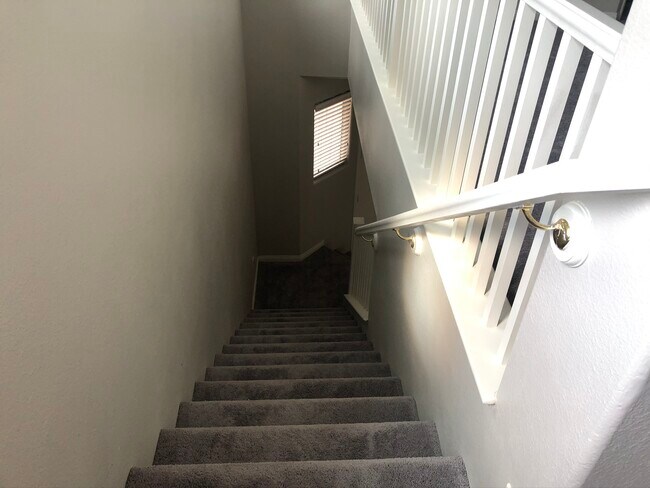 Building Photo - 8192 Blue Hope Diamond Ln