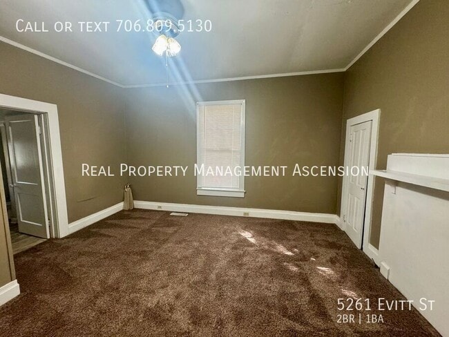 Building Photo - 5261 Evitt St