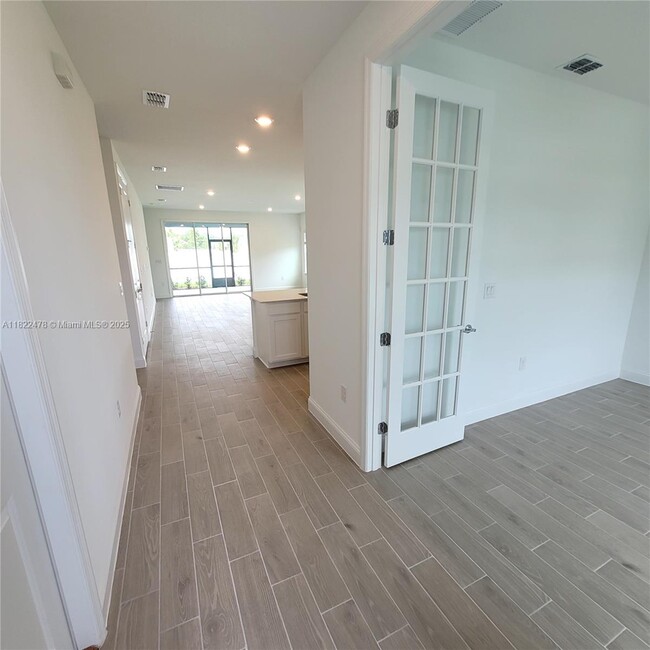 Building Photo - 4155 Acoma Dr