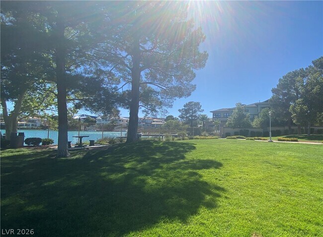 Building Photo - 3025 Harborside Dr
