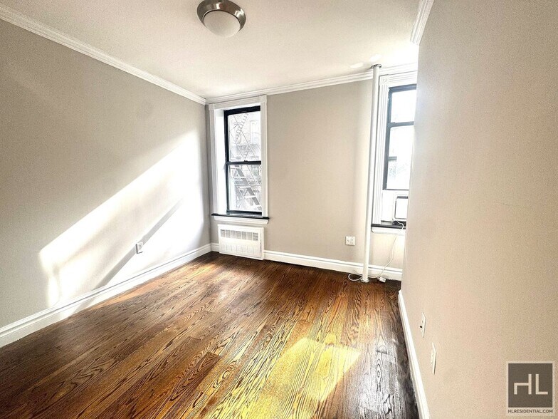 Building Photo - East 9th Street