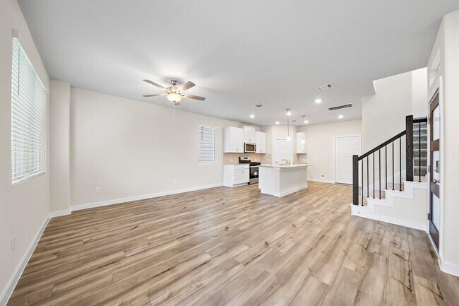 Building Photo - 3116 Moontide Ln