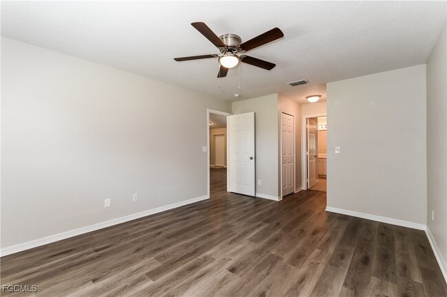 Building Photo - 349 SW 28th Pl