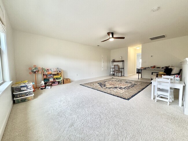 Building Photo - 3584 Robbins Nest Rd