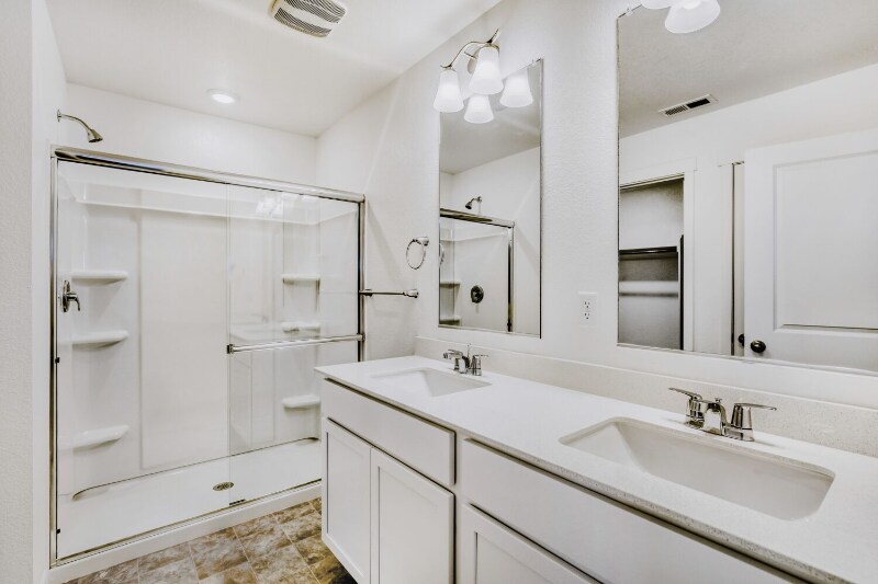 Building Photo - 5961 Holstein Dr