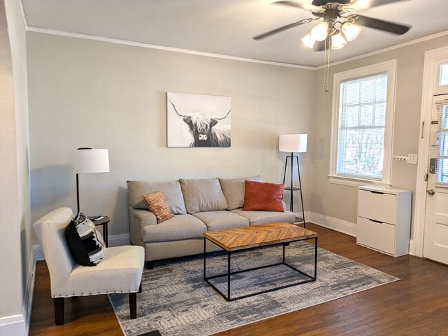 Building Photo - 1910 Madison Ave