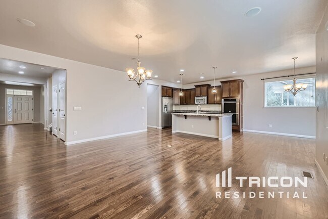 Building Photo - 15577 East 115th Place