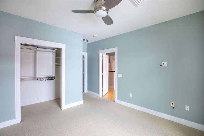 Building Photo - 60 Winooski Falls Wy