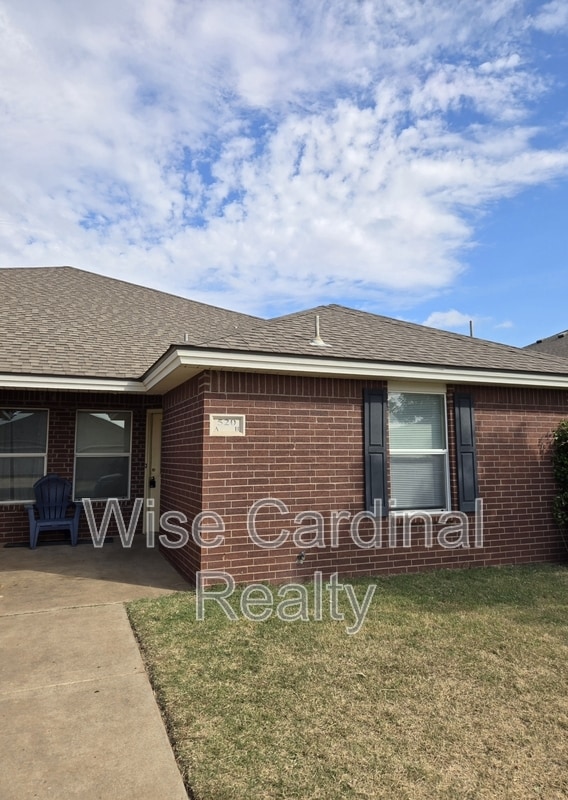 Building Photo - 520 N Chicago Ave