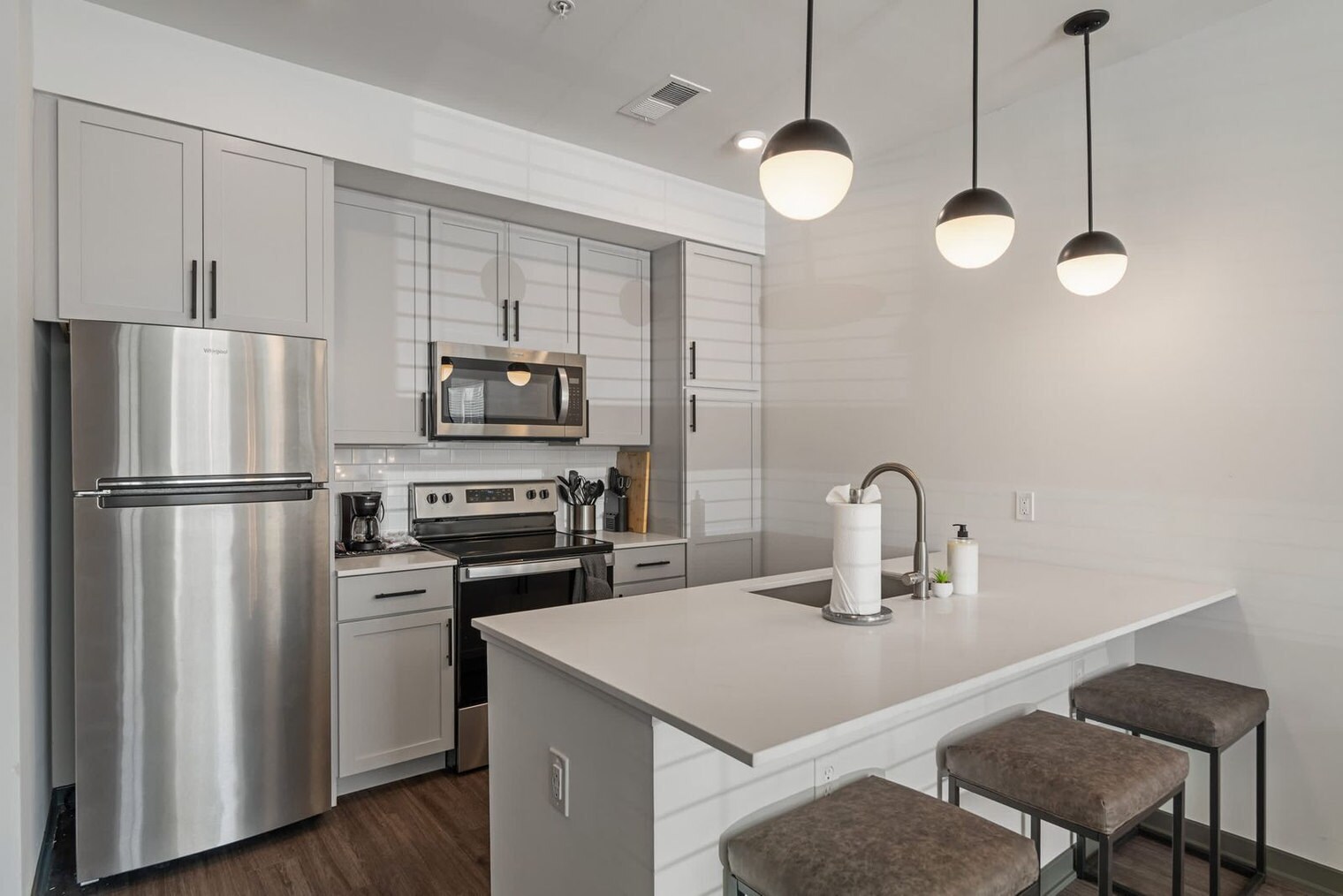 Building Photo - 6160 N Rural St