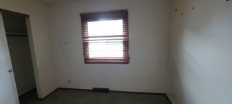 Building Photo - 5857 S Indiana Ave
