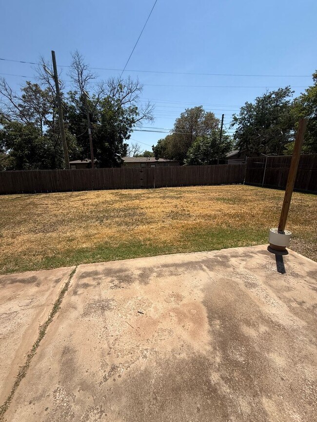 Building Photo - Pre Leasing for Fall 2026! 3/2 in Tech Terrace