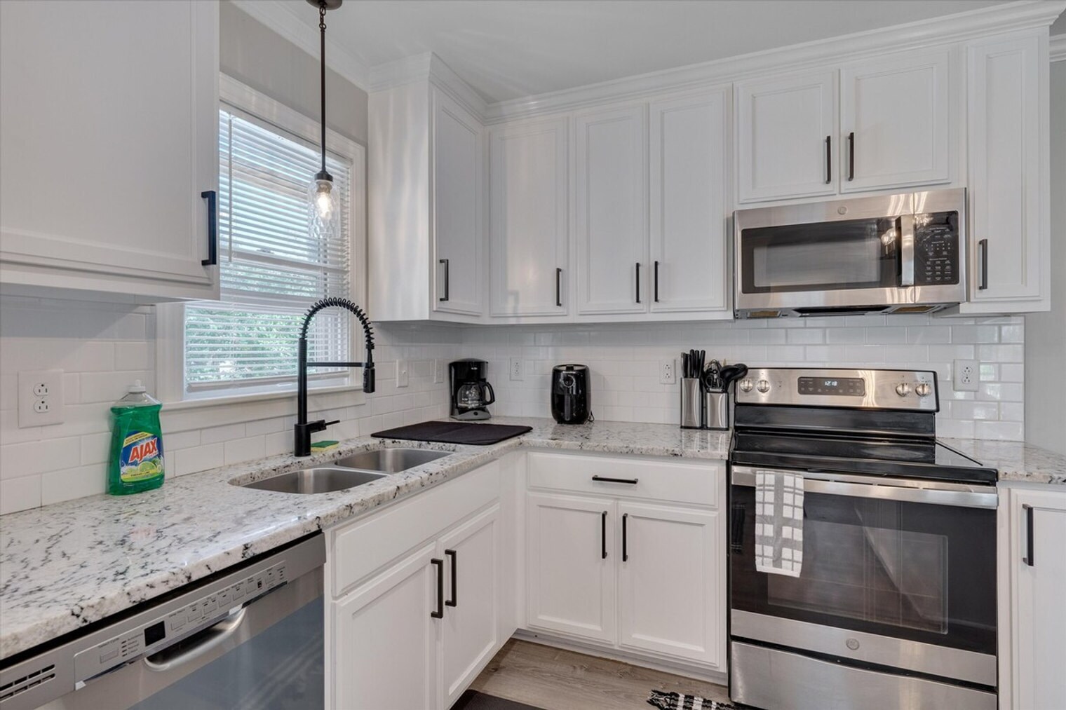 Building Photo - 1012 Glenco Rd