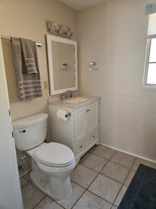 Building Photo - 424 Paseo Madera