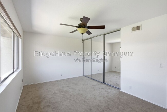 Building Photo - 3550 Sandpiper Pl