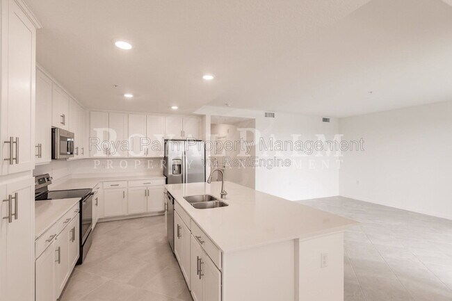 Building Photo - 14141 Heritage Landing Blvd