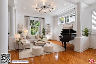 Building Photo - 736 Oxford Ave