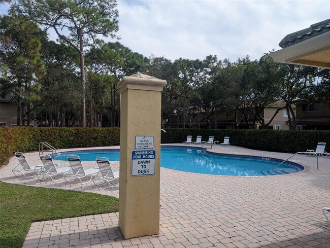 Building Photo - 4759 Pinemore Ln