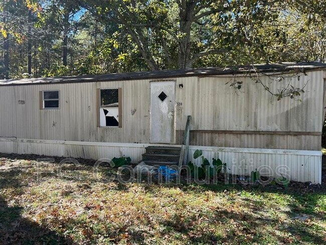 Building Photo - 320 Coleman Rd