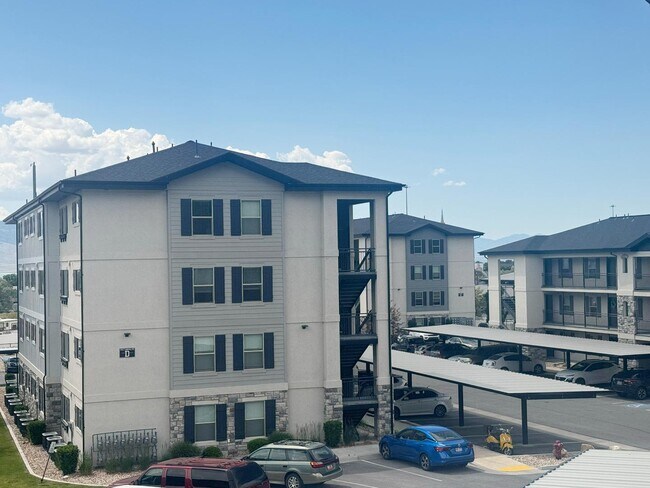 Building Photo - 1700 Sandhill Rd