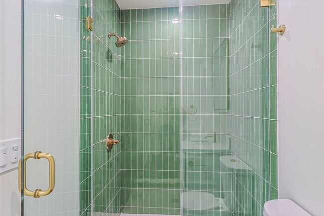 Building Photo - 4 Bed | 4.5 Bath | 2024 Construction | Tow...