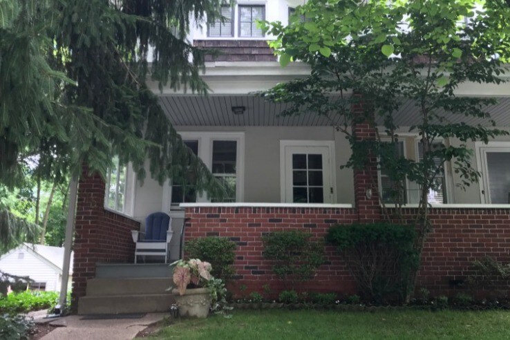 Building Photo - 115 E Laurel Ave