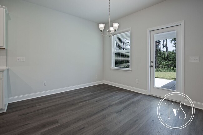 Building Photo - 332 MONTEREY Lp