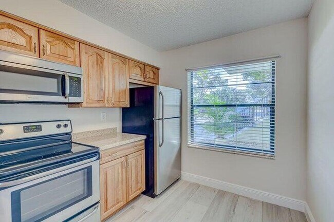 Building Photo - 1801 Sabal Ridge Ct